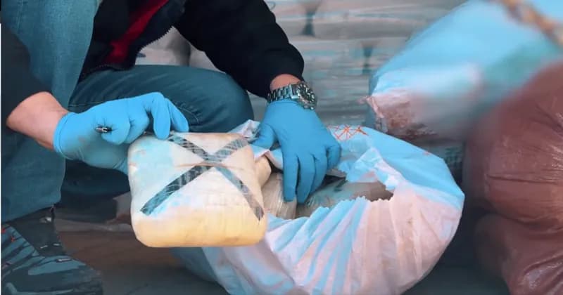 Türkiye'de İki İlde Büyük Uyuşturucu Operasyonu: Kilolarca Madde Ele Geçirildi!