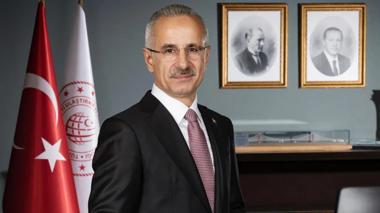 Uraloğlu: Türkiye ile Suriye arasındaki deniz yetki anlaşması imzalandı.