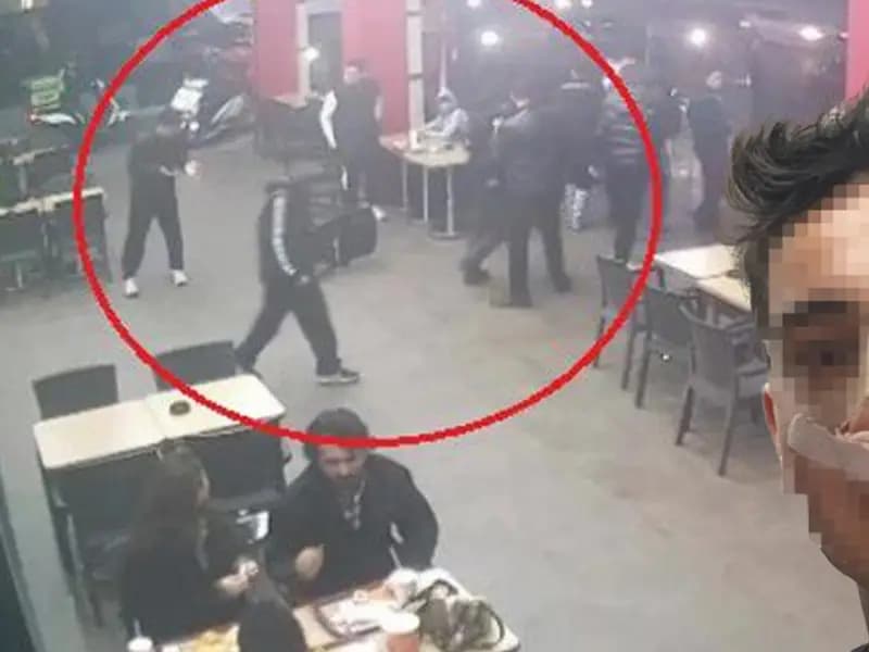 Antalya'da Akran Şiddeti: Genç Burnundan Yaralandı