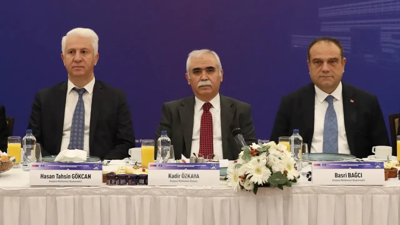 AYM Başkanı Zühtü Arslan: "Raportöre Bu Dosyayı Bir An Önce İncele Dedik"