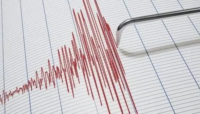 Suriye'de 4,3 Büyüklüğünde Deprem: Halk Panik İçinde Sokaklara Döküldü