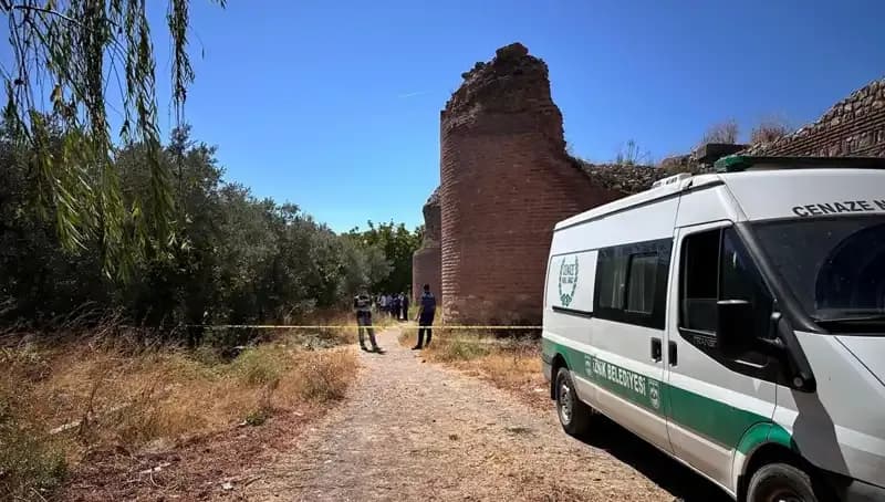 Bursa'nın Tarihi Sur Duvarlarında Gizemli Ceset Bulundu