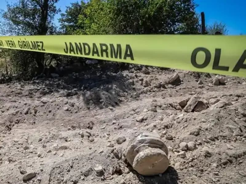 Tarihi Sit Alanında Kaçak Kazı: 8 Kişi Tutuklandı!