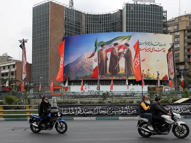 İran Savaşı'nın 11. Günü: ABD Savunma Bakanı'ndan Açıklama