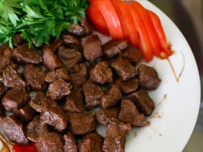 Mersin Aşevinde Kavurmadan Yarış Atına Ait Çip Çıktı