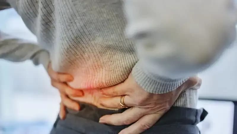 Kanserin Sırt Ağrısıyla Gizli Bağlantısı: Riskleri Neler?