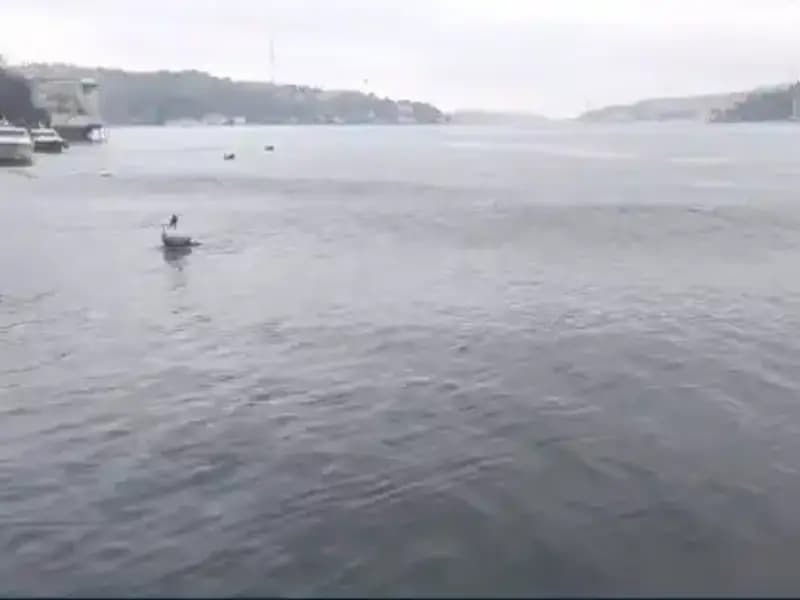 İstanbul'da Beklenmedik Deprem: 6,2 Büyüklüğündeki Sarsıntı Denizde Dalgaları Yükseltti