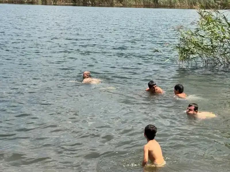 Sıcağın Kollarından Kaçış: 1700 Rakımlı Doğal Havuzun Cazibesi