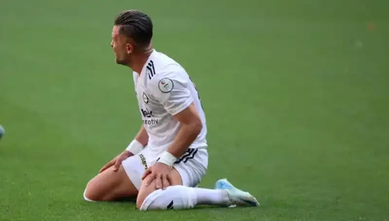 Futbol Kulüplerine Puan Silme Cezası: Kriz Derinleşiyor!