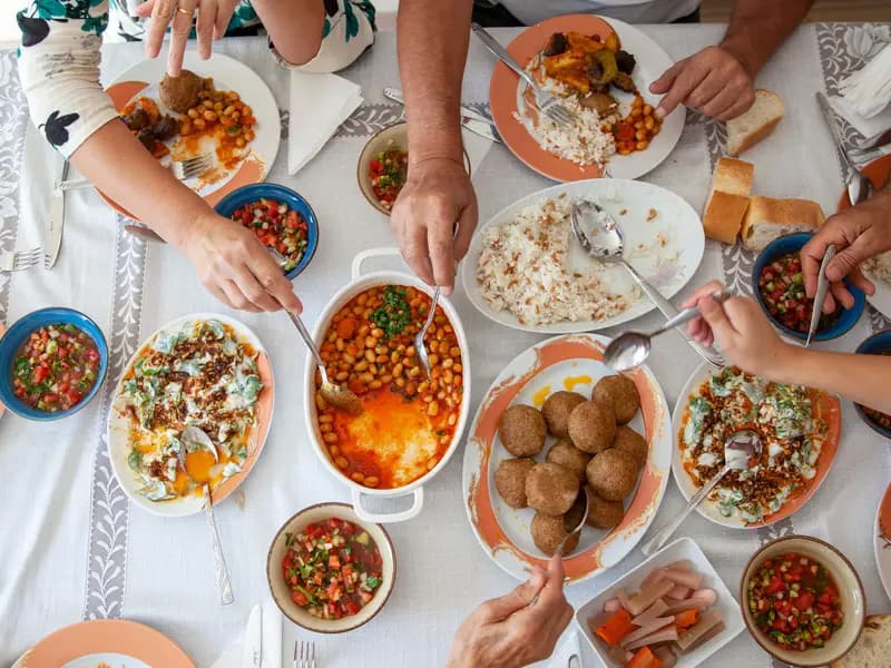 Ramazan Bayramı'nda Sindirim Sağlığınızı Koruyacak İpuçları