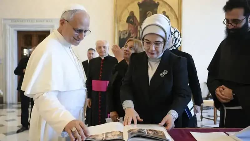 Emine Erdoğan ve Papa Leo: Gazze Üzerine Tarihi Buluşma