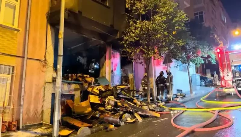Bağcılar’da Beş Katlı Binada Yangın Paniği: Olay Yerinde Gözaltı