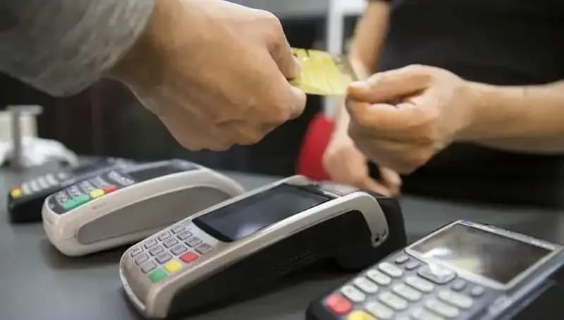 Kartlı Harcamalarda Gizli Artış: Tüketiciler Dikkat Etmeli!