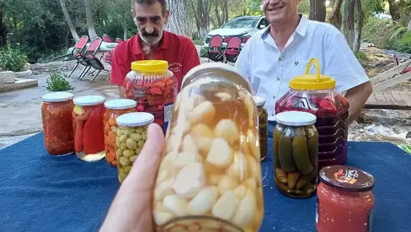 Araban Sarımsağı İle Şifa Veren Turşunun Sırları