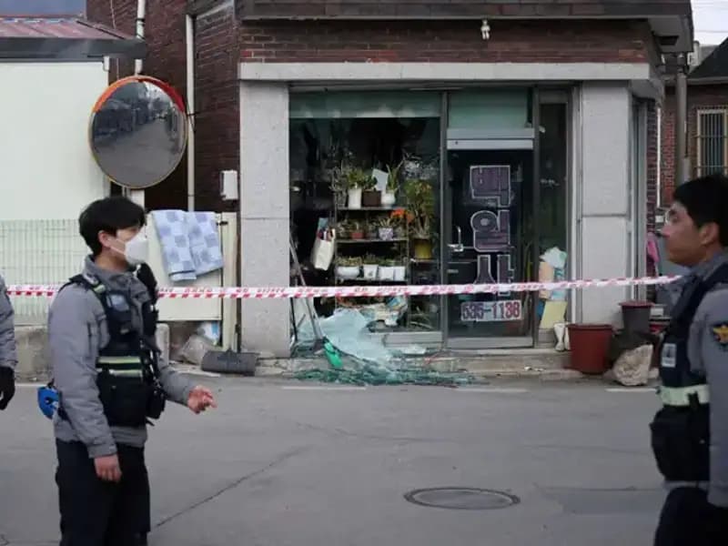 Güney Kore'de Tatbikat Hatası: Şehrin Üstünde Bomba Yağmuruna Tutuldular