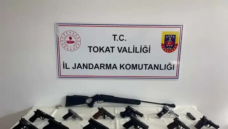 Tokat’ta Kaçak Silah Operasyonu: İki Kişi Yakalandı, Detaylar Şaşırttı!