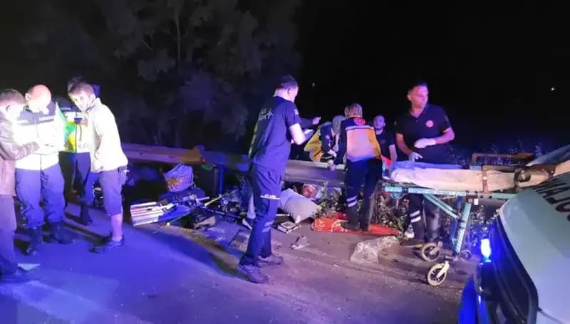 Minibüs Kazası: Yolcular Hayatlarını Kaybetmekten Kıl Payı Kurtuldu