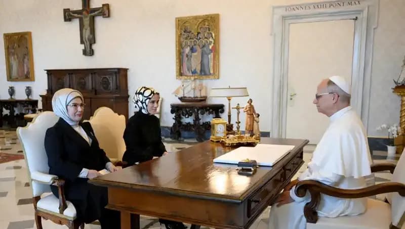 Emine Erdoğan ve Papa Leo: Gazze'nin Gündeminde Neler Konuşuldu?