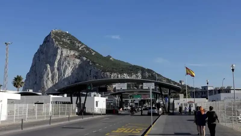 İngiltere ve ABD, Cebelitarık'ta Tarihi Anlaşmaya İmza Attı