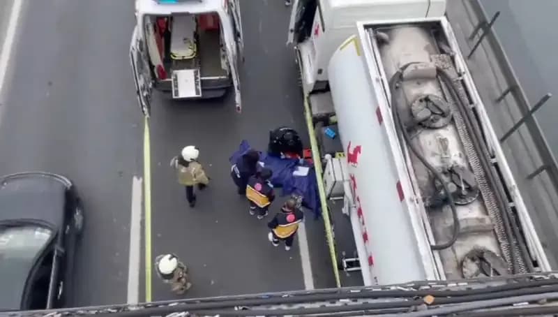 D-100 Karayolu'nda Motosiklet-Fuara Kaza: Hayatını Kaybeden Bir Genç