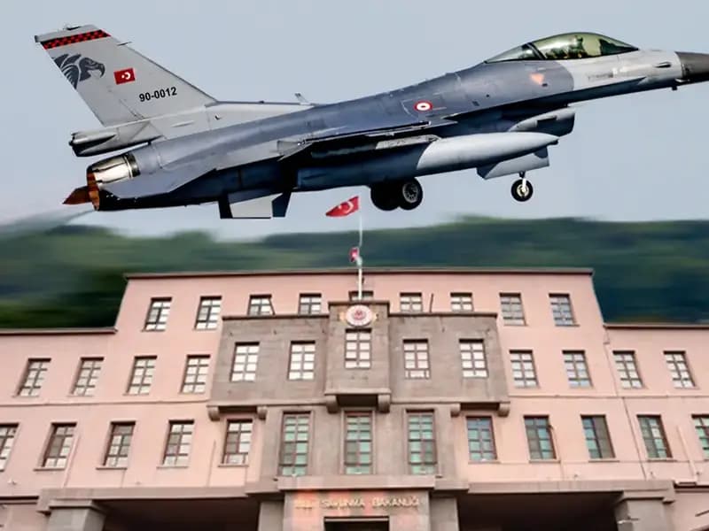 Türkiye, KKTC'ye Altı F-16 Savaş Uçağı Gönderdi