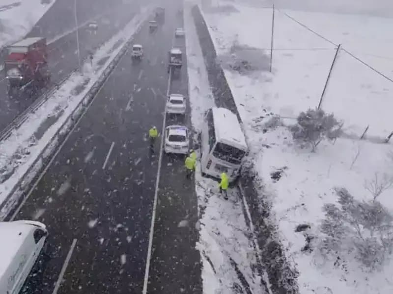 Samsun'da Zincirleme Kaza: Bir Ölü, Üç Yaralı