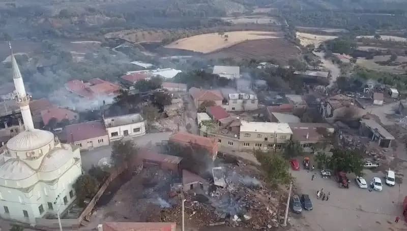 Çanakkale'de Korkutan Orman Yangını: Havadan Görüntüler Ortaya Çıktı