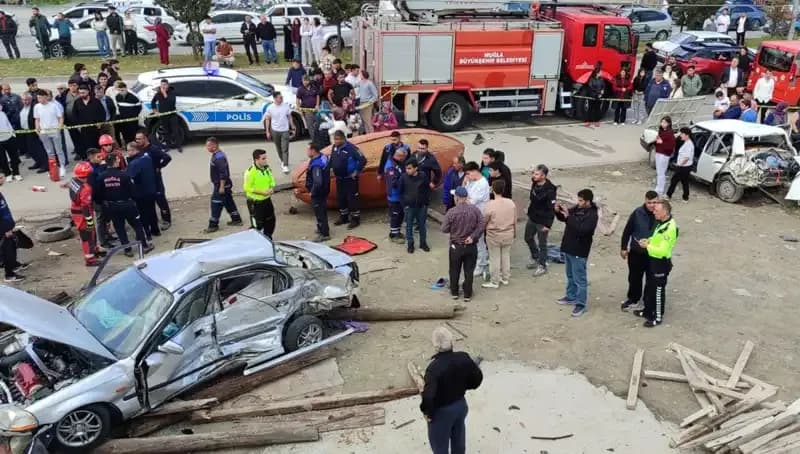 Bayramın İlkinin Zamanı: Korkunç Kaza 11 Hayat Aldı!