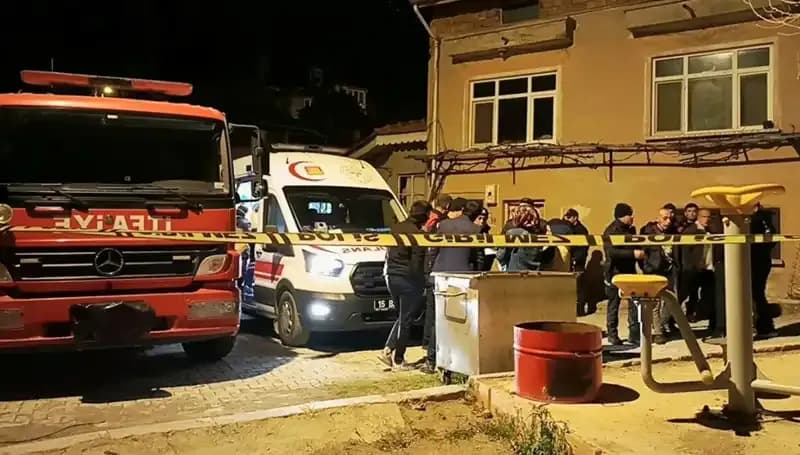 Esrarengiz Yangın: Yaşlı Adamın Cansız Bedeni Bulundu