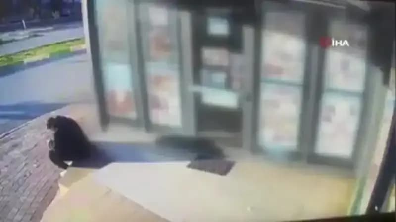 Market Çalışanının Hayatta Kalma Mücadelesi: Refleksle Ölümden Dönüş