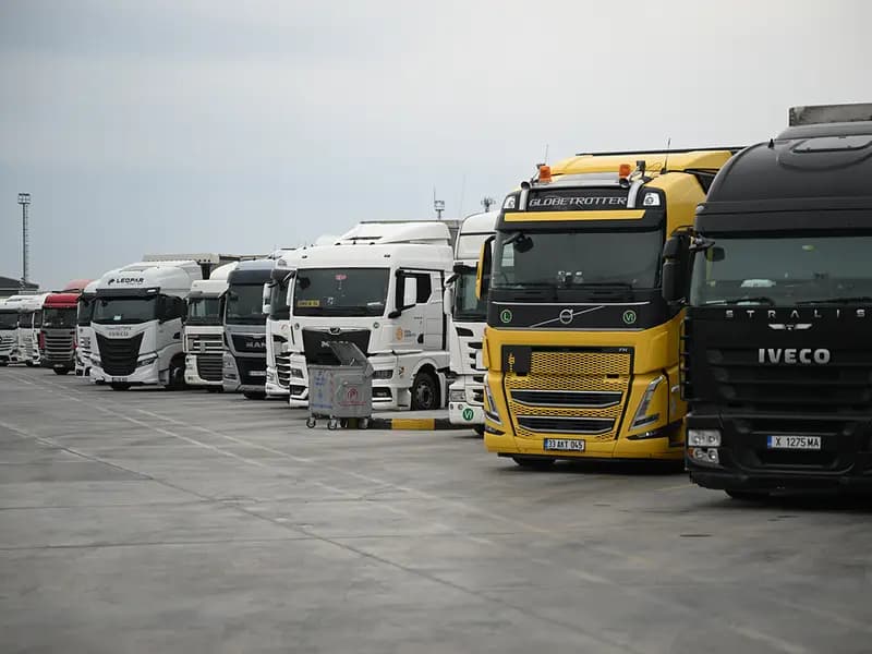 Kapıkule'deki TIR Şoförleri Ramazan Bayramı'nı Yolda Geçiriyor