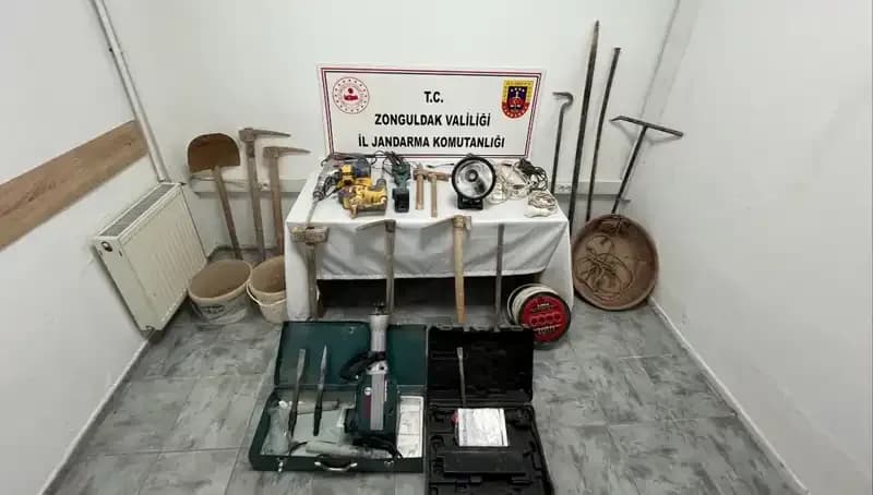 Çaycuma'da Kaçak Kazı Operasyonu: 5 Kişi Yakalandı!