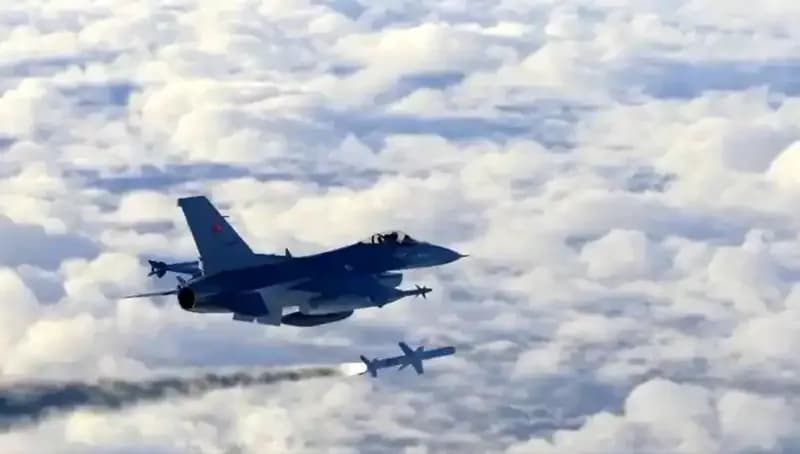 F-16 EDPOD: Türkiye'nin Yeni Askeri Gücünün Test Aşamasında Büyük Başarısı