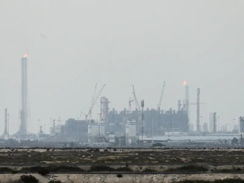 İran, Katar'daki LNG Tesisine Saldırarak Doğalgaz Ticaretini Tehdit Etti