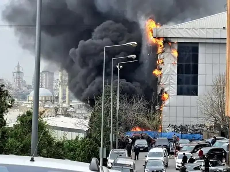 Başakşehir Sanayi Sitesinde Korkutan Yangın: Olayın Detayları Ortaya Çıktı!