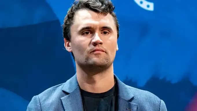 Charlie Kirk Suikastı: ABD'nin Geleceği İçin Tehlikeli Bir Dönüm Noktası