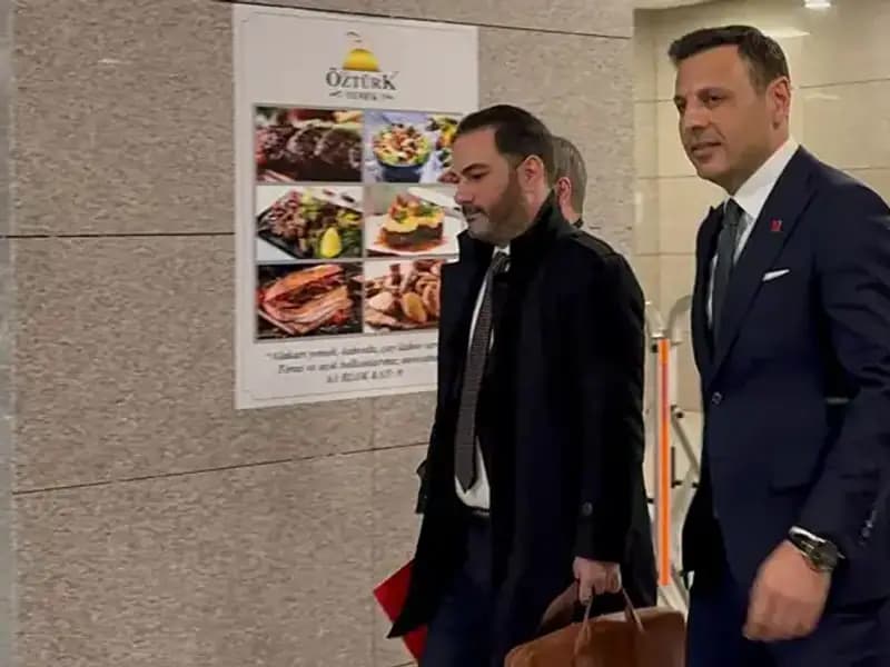 CHP İstanbul İl Başkanı Özgür Çelik, Adliye Önünde Gözaltına Alınanlar İçin İfade Verdi