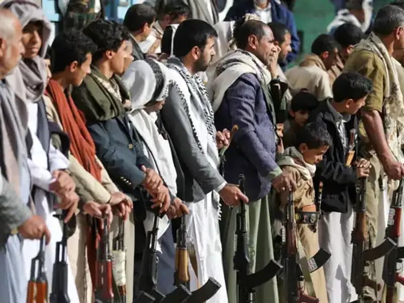 Kızıldeniz'de Gerilimi Tırmandıran Husi İhlali: ABD Savaş Gemileri Hedef Alındı