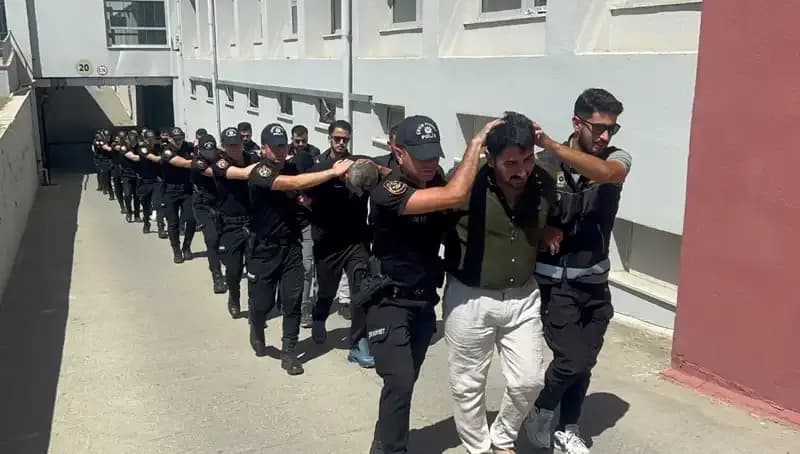 Adana'da Büyük Eroin Operasyonu: 825 Kilo Uyuşturucu Ele Geçirildi