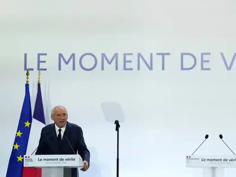 Fransa Hükümeti, Bütçe Açığını Kapatmak İçin Resmi Tatilleri Kaldırmayı Tartışıyor