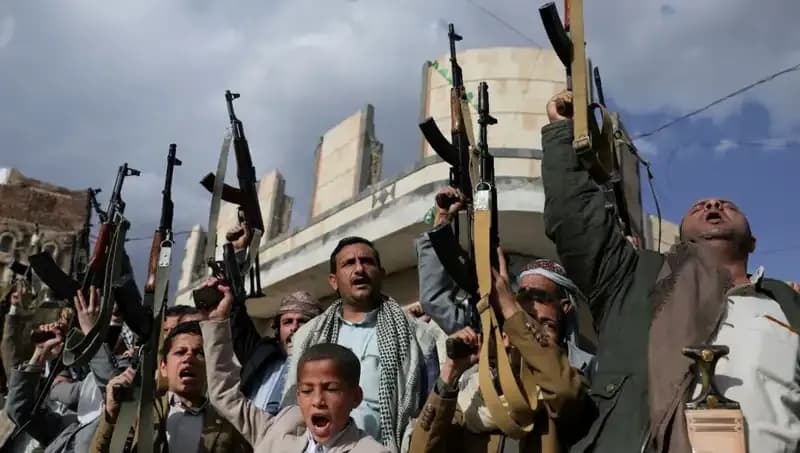 Yemen'de Husiler, ABD’nin Çift Yönlü Stratejisini Sarsacak Kara Harekatına Hazırlanıyor