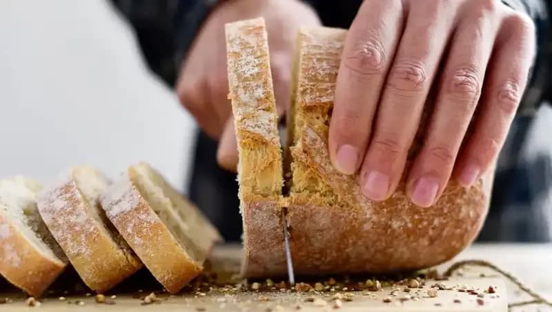 Kızarmış Ekmek mi Taze Ekmek mi? Sağlıklı Seçim Hangisi?