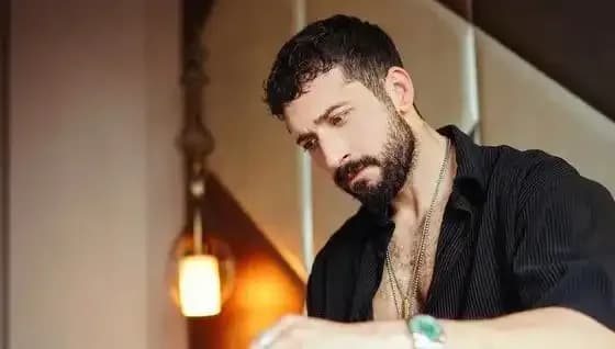 Emre Bulut’a Şok Suçlama: Sahte Komiserlik ve Araç Kaçırma İddiası