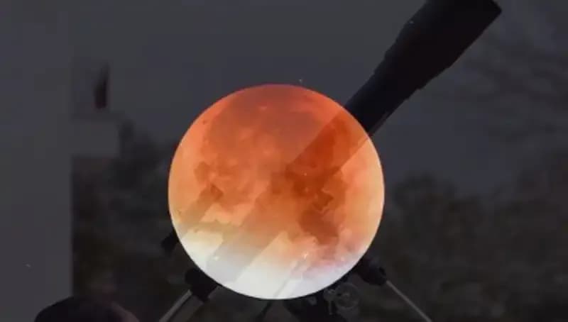 Kanlı Ay Tutulması: Bu Gece Hangi Saatte Görülebilir?