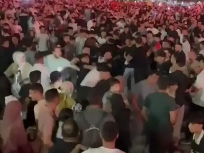 Konserde Bıçaklı Kavga: Üç Kişi Yaralandı, Olay Şok Etti!