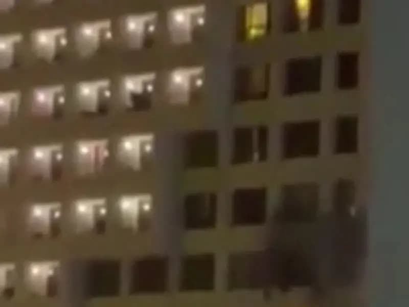 İsrail'in Beyrut'taki Otel Saldırısında 4 Kişi Hayatını Kaybetti