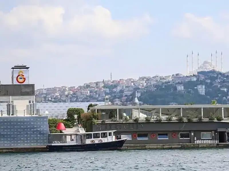 2. Abdülhamid'in Mirasçıları Galatasaray Adası İçin Dava Açtı