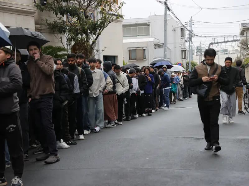Tokyo Camii'nde Ramazan Bayramı Namazı Yoğunluğu Yaşandı