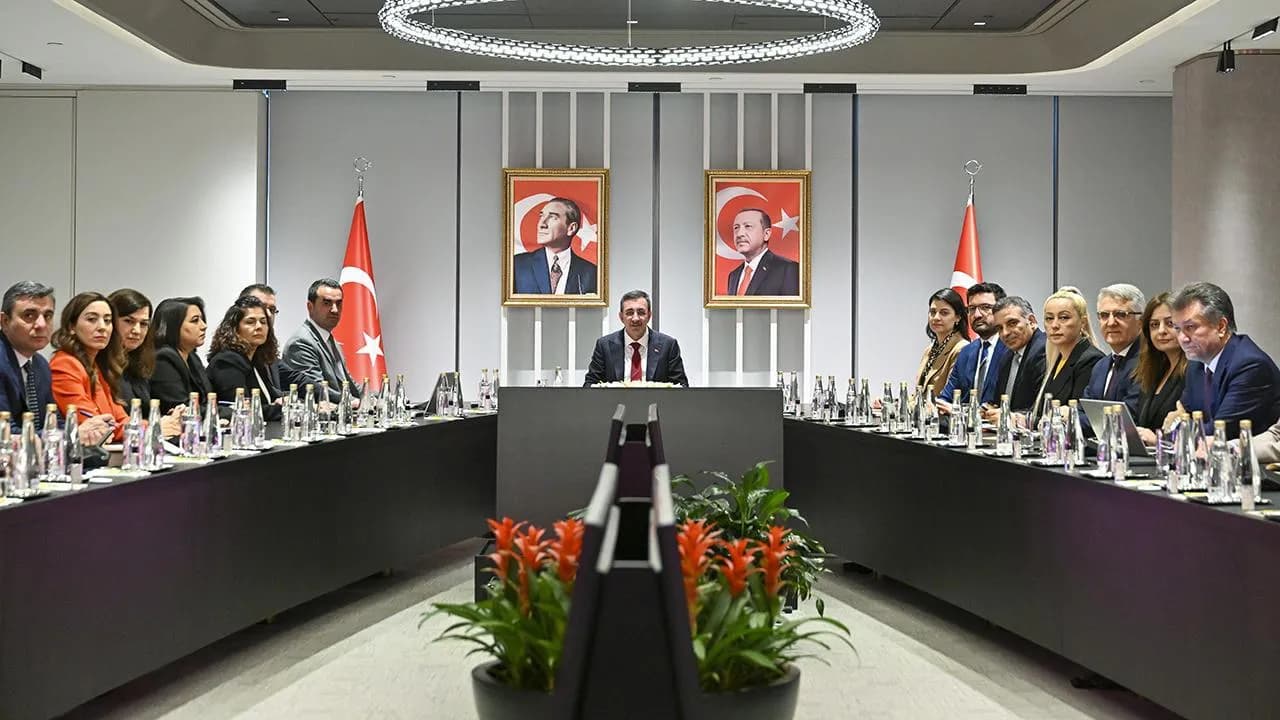 Ekonomi Bakanı Cevdet Yılmaz'dan Olumlu Açıklamalar