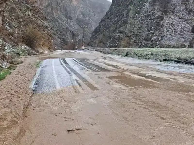Tunceli'de Dolu ve Sağanak, Hayatı Olumsuz Etkiledi: Zarar Görenler Ne Yapacak?